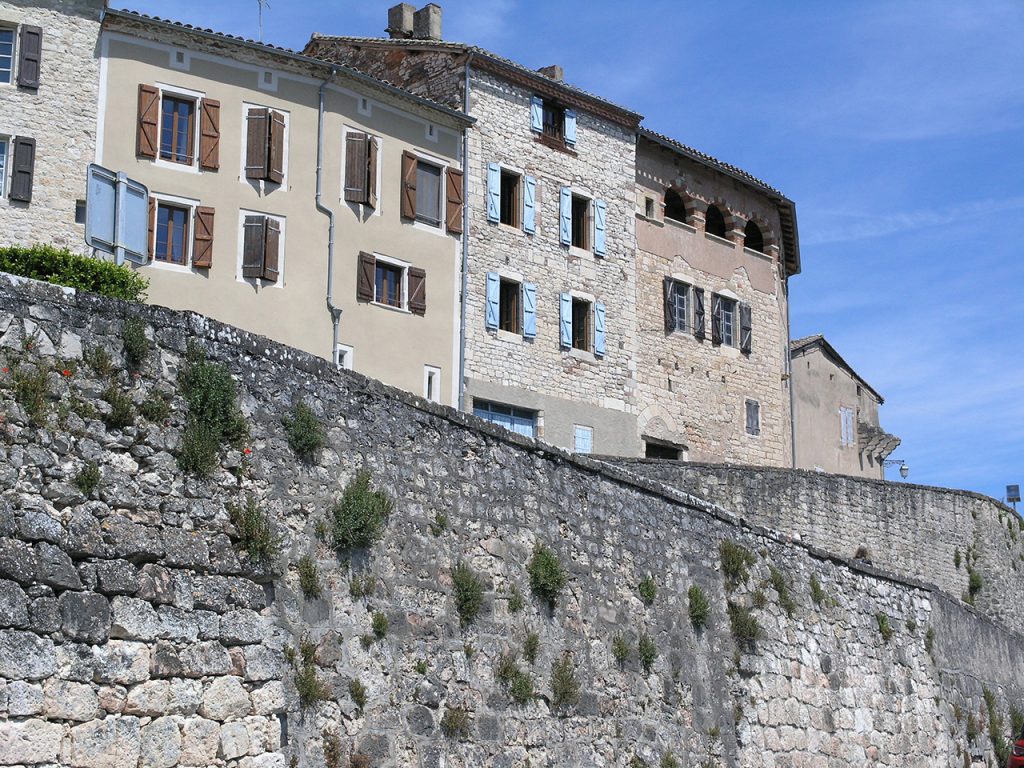houses above ramparts 1